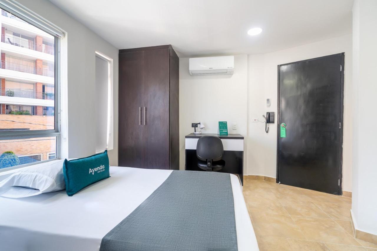Ayenda Coliving La 78A Hotel เมเดยิน ภายนอก รูปภาพ