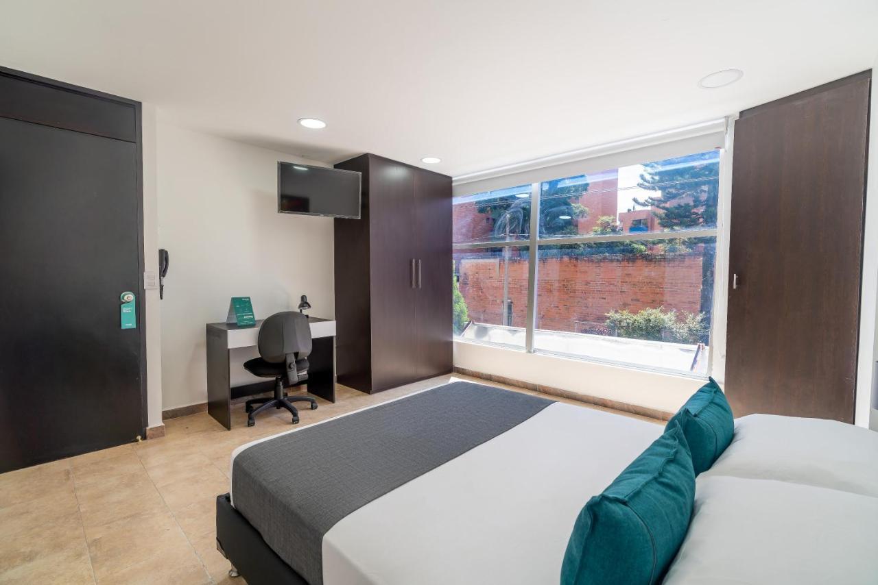 Ayenda Coliving La 78A Hotel เมเดยิน ภายนอก รูปภาพ