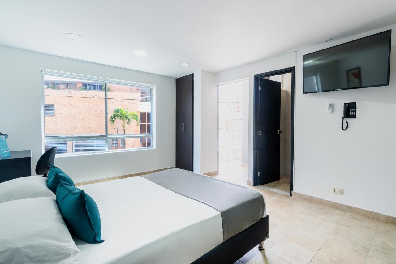 Ayenda Coliving La 78A Hotel เมเดยิน ภายนอก รูปภาพ