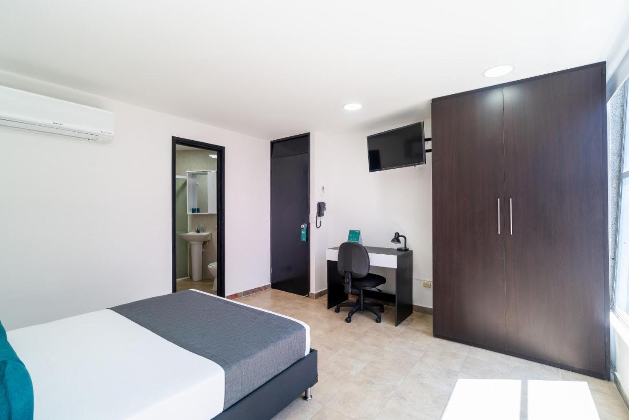 Ayenda Coliving La 78A Hotel เมเดยิน ภายนอก รูปภาพ